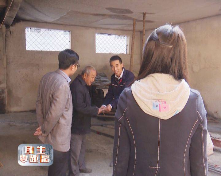 咱滕州的老百姓没事的时候就喜欢在家里炸点酥菜吃.